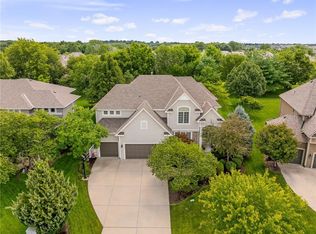 16105 Ballentine St, Overland Park, KS 66221