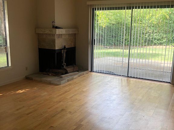 5th image of 2148 Clay St