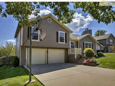128 SW Tess Ct, Lees Summit, MO, 64081