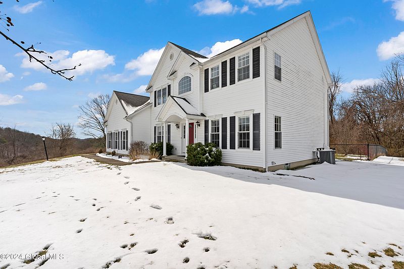 4th image of 56 Francis Drive