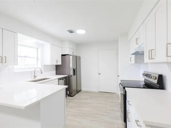 2510 Straight Creek Dr, Houston, TX 77017