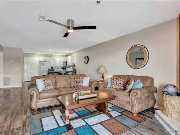 1481 Ledges Dr #1012, Osage Beach, MO 65065