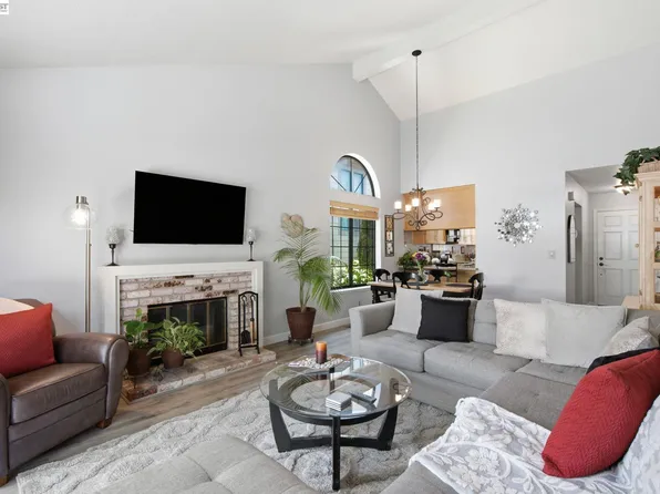 1896 Brixton Ct, San Jose, CA 95132