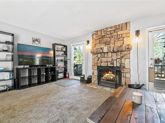5th image of 1158 Pineridge Ln