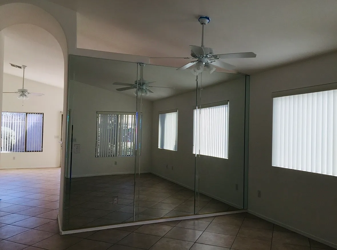 3 bed, 2.5 bath, 1457 sqft, $2,050 — Photo 2