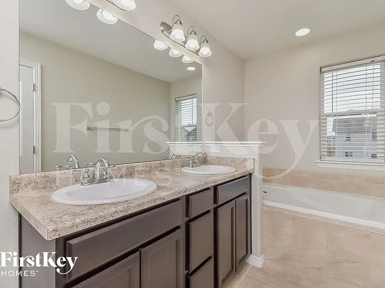 6173 Popper Dr — Photo 8