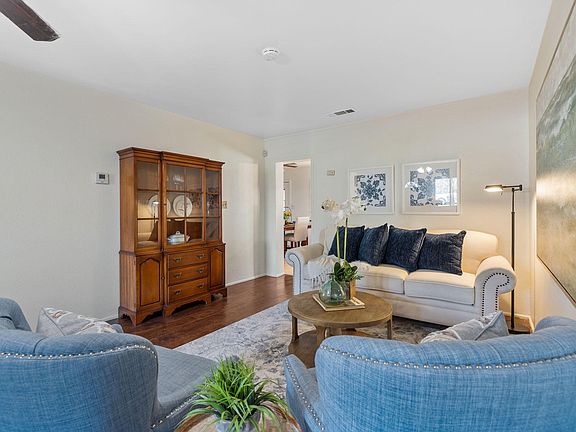 3rd image of 10448 9 1/2 Avenue