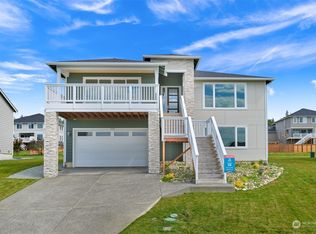 5420 Lonicera Dr, Blaine, WA 98230