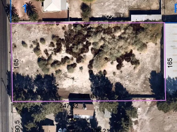 5625 Annie Oakley Dr, Las Vegas, NV 89120