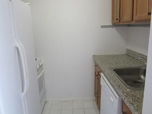 Rented by Maison International | media 12