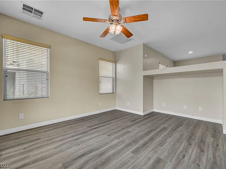 12052 Hathaway Pines Ln — Photo 9