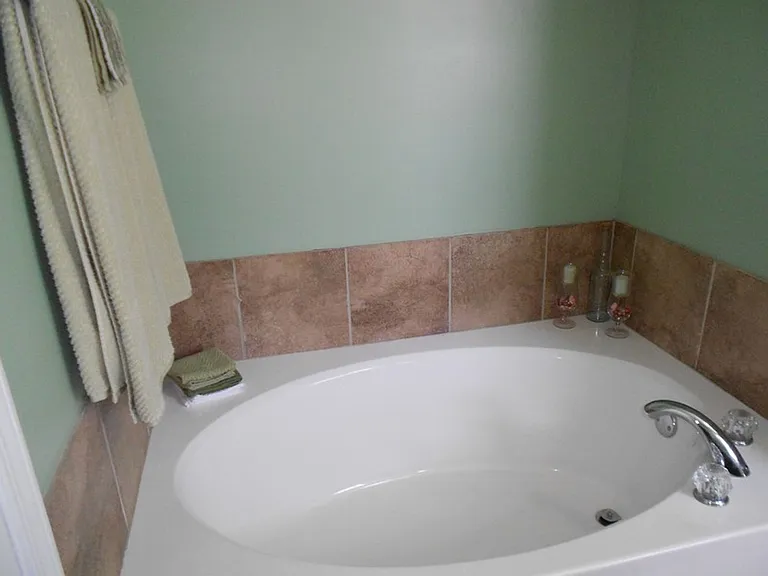 197 Barnes Ct — Photo 11