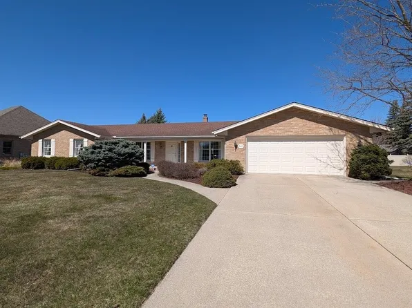 3425 Win Kae Pl, Bay City, MI 48706