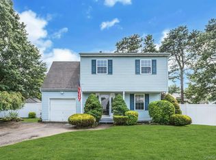 51 Bridger Blvd, Central Islip, NY 11722