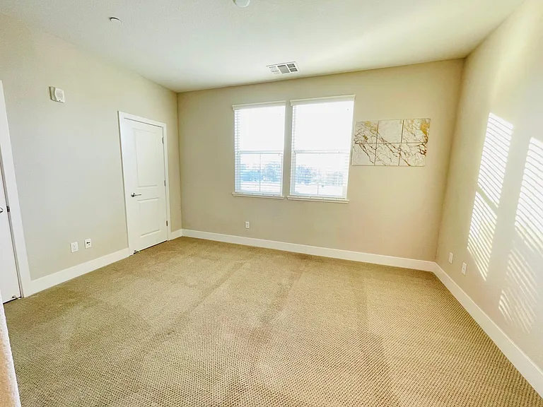 1595 Alviso St — Photo 5