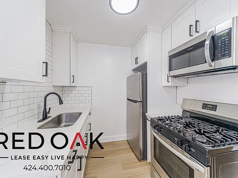 252 W Elm Ave #F — Photo 2