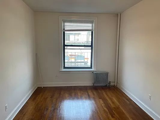 4th image of 31-18 Newtown Ave #B1