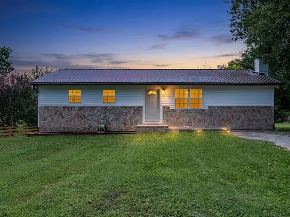 136 Golf Dr SE, Cleveland, TN 37323