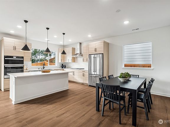 4th image of 20342 154th Street E #06