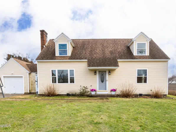 1842 East St, Pittsfield, MA 01201