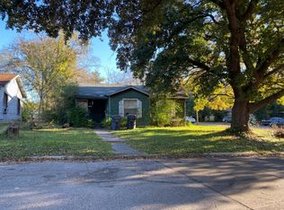 1920 Travis St, Waco, TX 76711