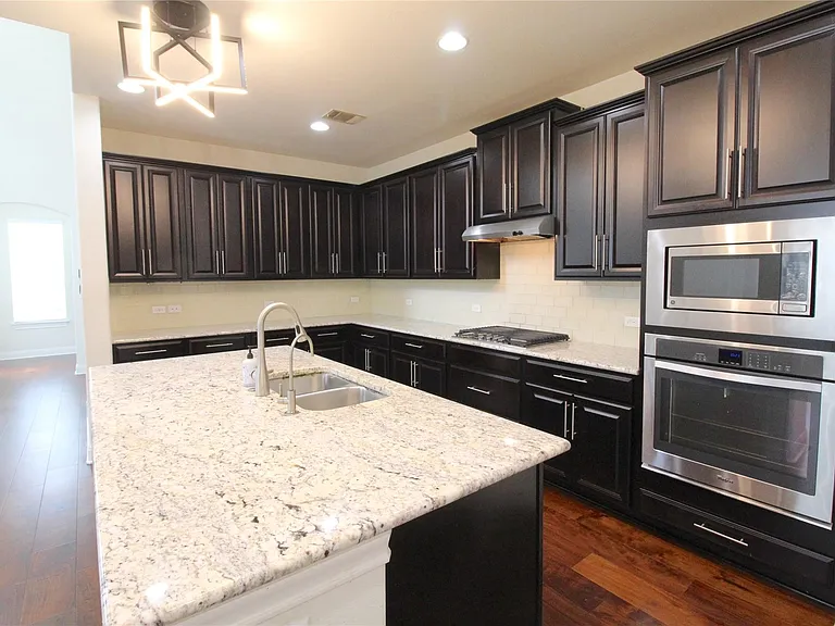 5800 Viejo Dr — Photo 7