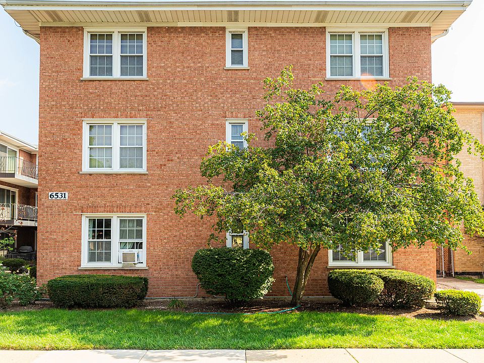 1st image of 6531 N Northwest Hwy APT 3B