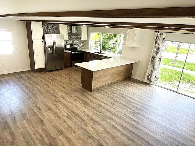 3 bed, 1400 sqft, $2,475 — Photo 2