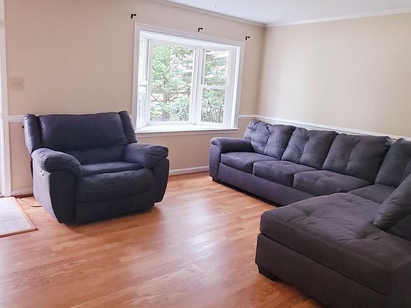 4th image of 103 Stanley Dr