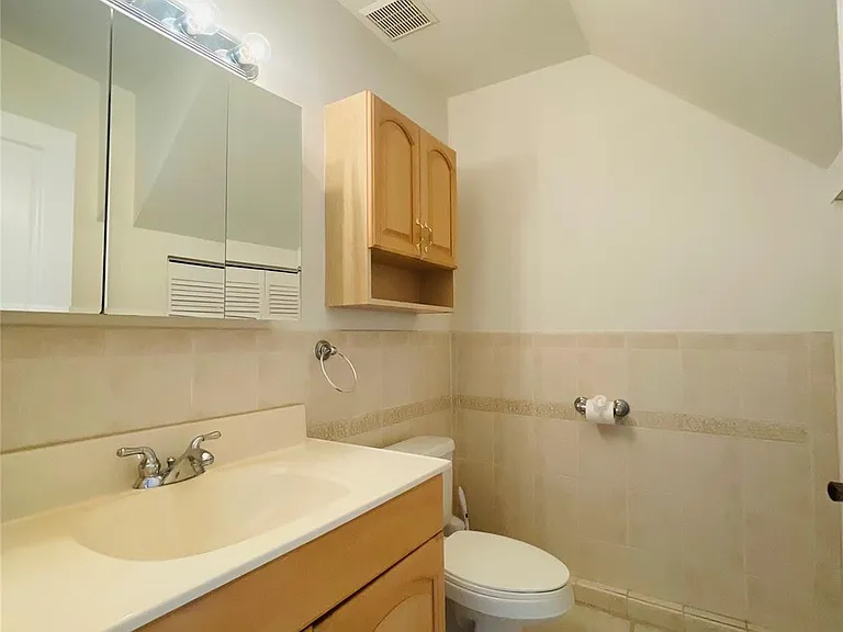 2605 Bay Dr — Photo 12