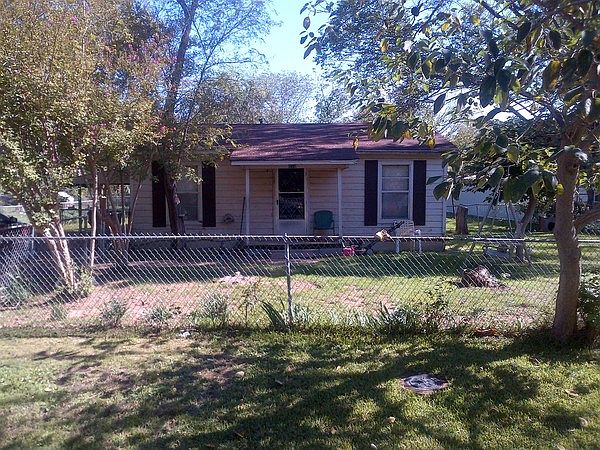 1st image of 854 E Laramie Ln