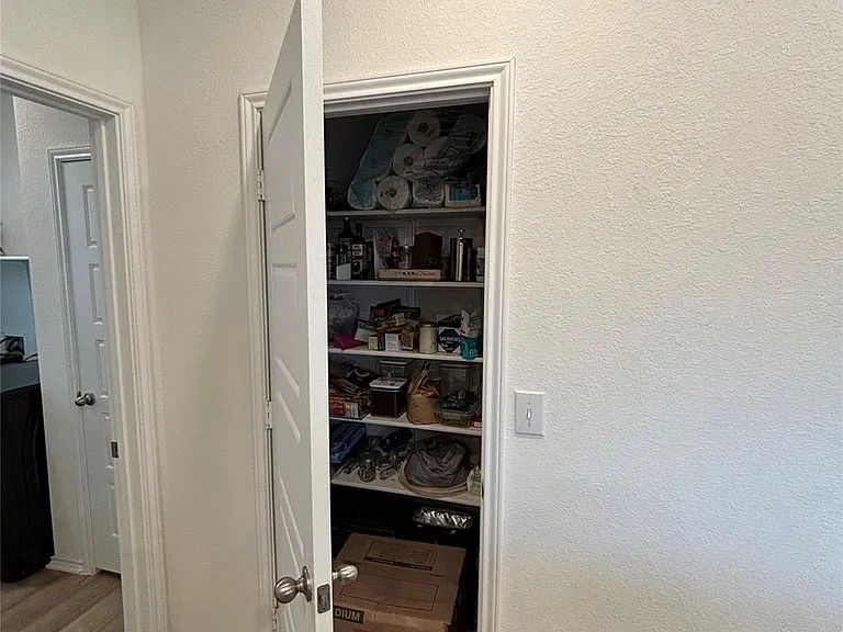 8013 Philbrook Dr — Photo 21
