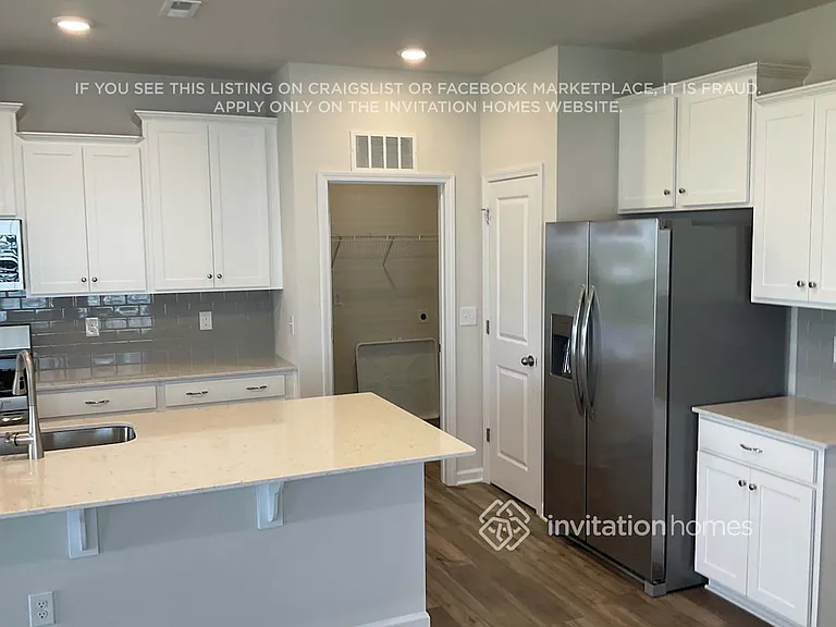 113 Watrous Way — Photo 10