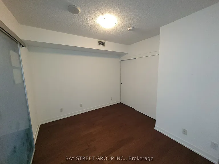 10 Willison Sq #506 — Photo 4