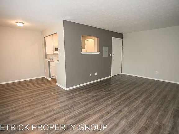 3rd image of 5840-5850 W 130th St #7454437