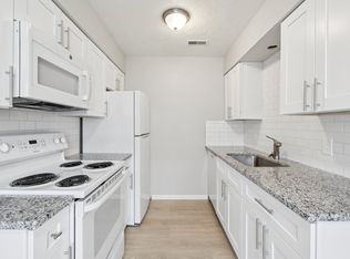 8005 S 48th Ave, Omaha, NE 68157