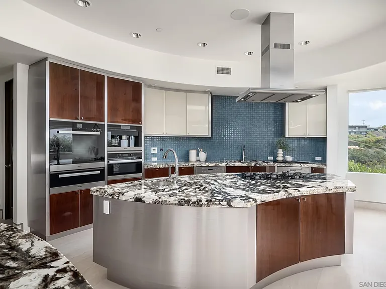 6125 Terryhill Dr — Photo 14