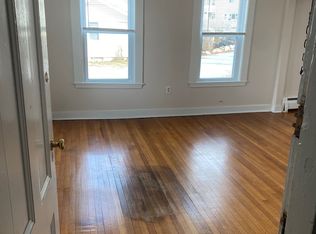 13 Magnolia Ave #1L, Gloucester, MA 01930
