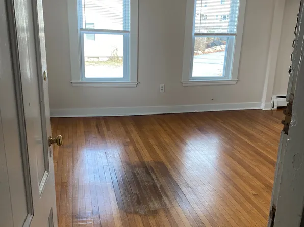 13 Magnolia Ave #1L, Gloucester, MA 01930