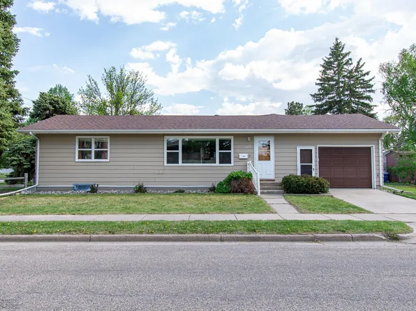 1613 13th Ave N, Moorhead, MN 56560