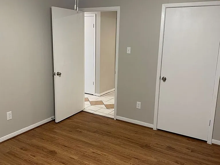 809 San Saba Dr — Photo 17