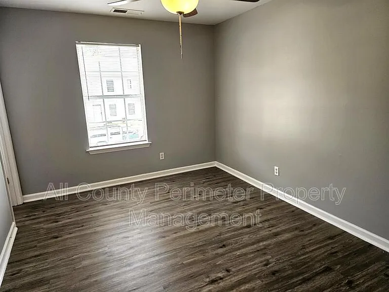1855 Carrington Dr — Photo 6
