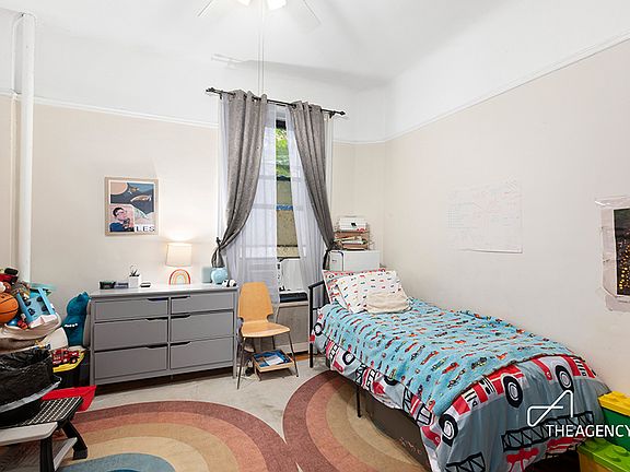 5th image of 314 W 100th St APT 3