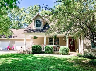 9099 N 500th St, Altamont, IL 62411