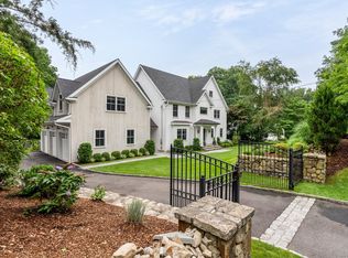 142 Compo Rd N, Westport, CT 06880