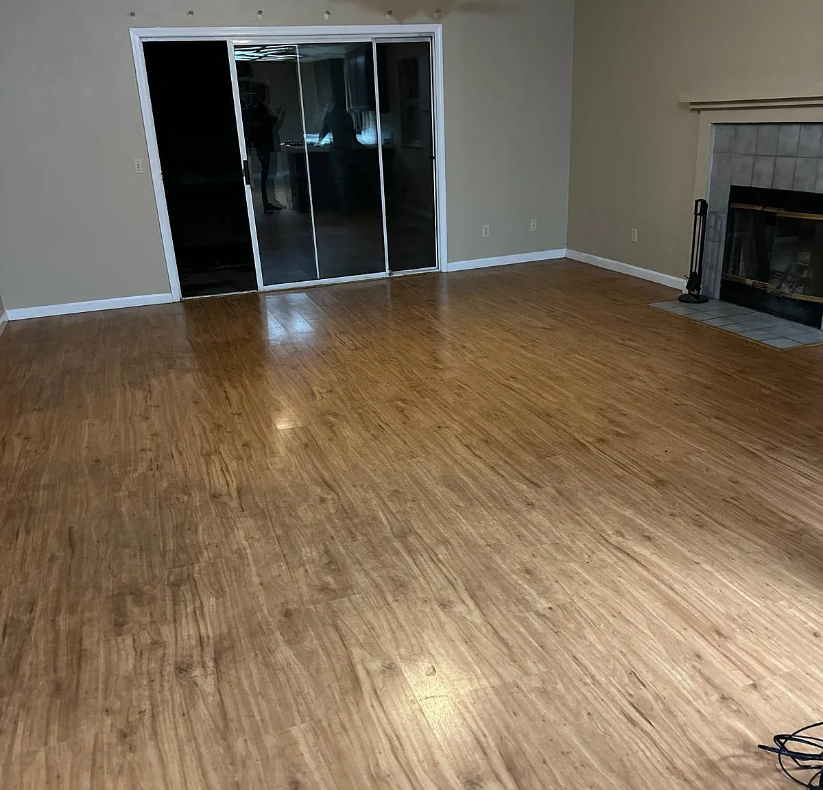 3 bed, 1420 sqft, $2,500 — Photo 2