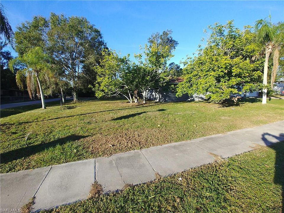 2nd image of 430 Fairfax Dr