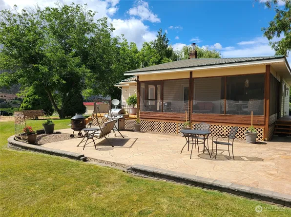 27 Duffy Road, Tonasket, WA 98855