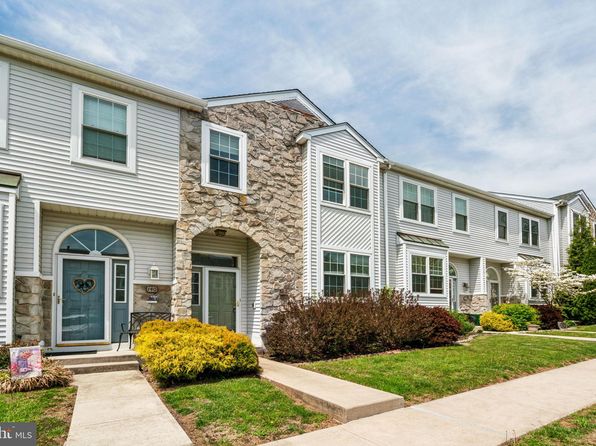 138 Spruce Ln, Collegeville, PA 19426