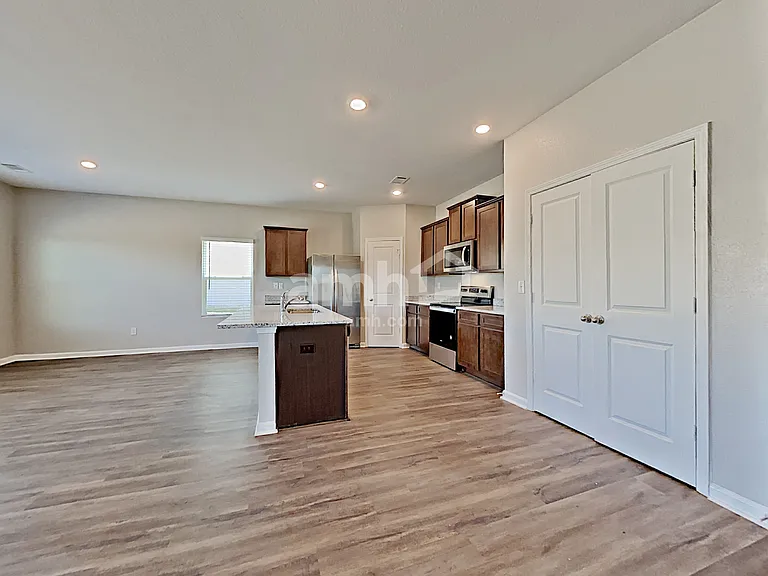 3430 Ridge Hill Pkwy — Photo 5